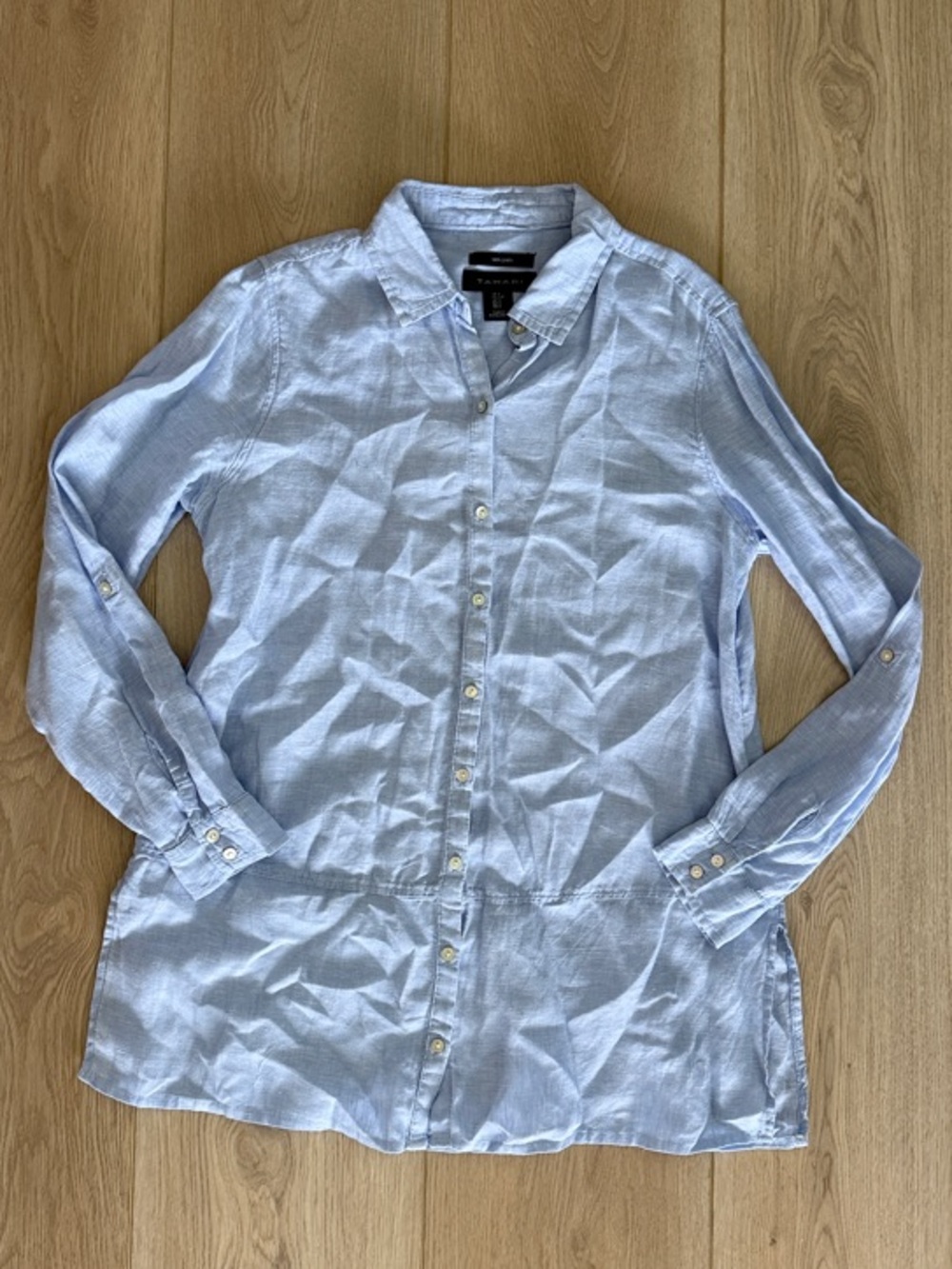 Tahari 100% Linen Light Blue Roll-Tab Tunic Button Down Shirt